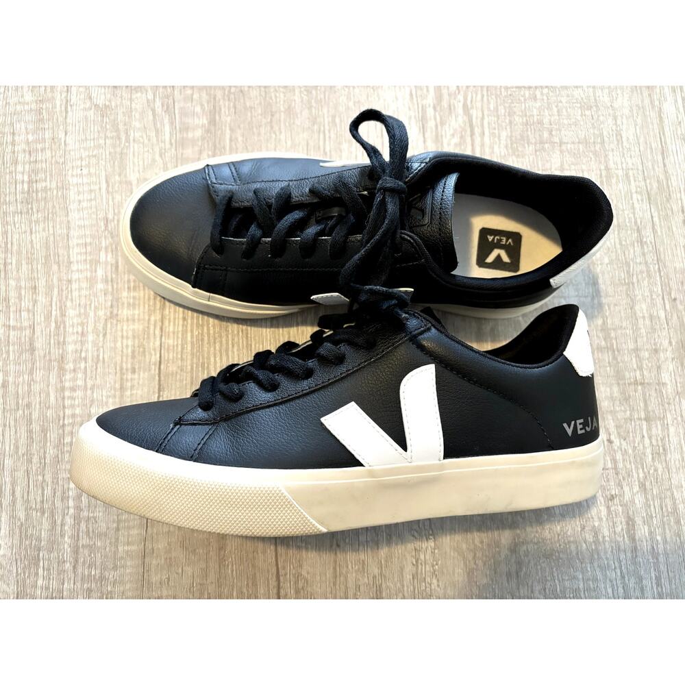 VEJA Campo Women's Black and White Sneakers Size 10